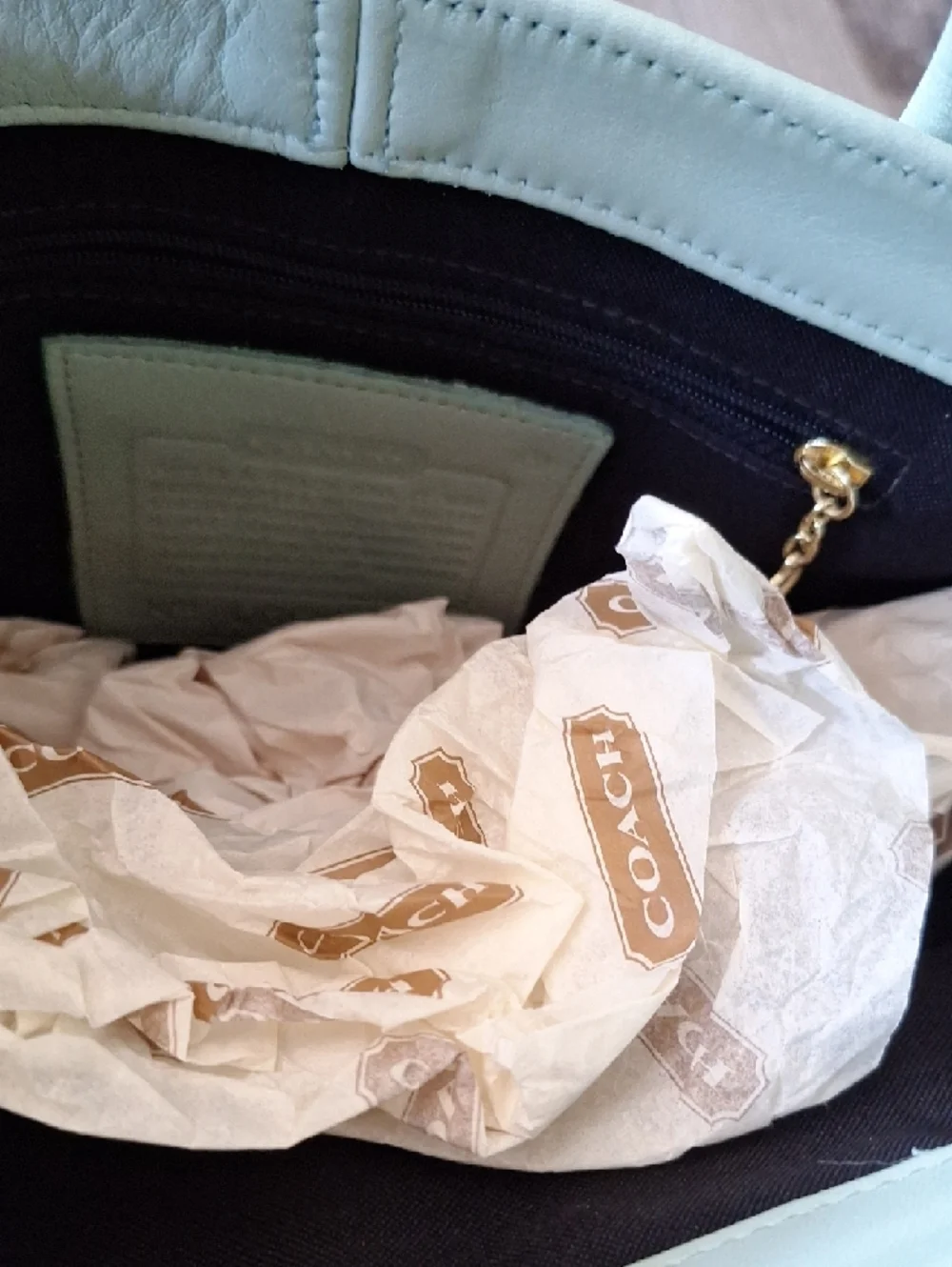 Coach Soft Leather Tote Bag in Light Mint Vintage Style 7304 & 1992 Info Booklet - Picture 5 of 9